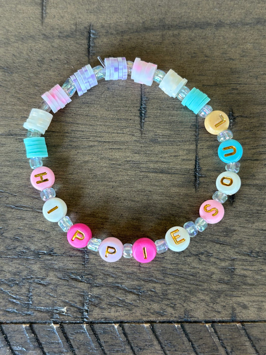 Heishi Disc Bead Stretch Friendship Bracelet "Hippie Soul" - Pastel and Clear Beads with Gold Lettering